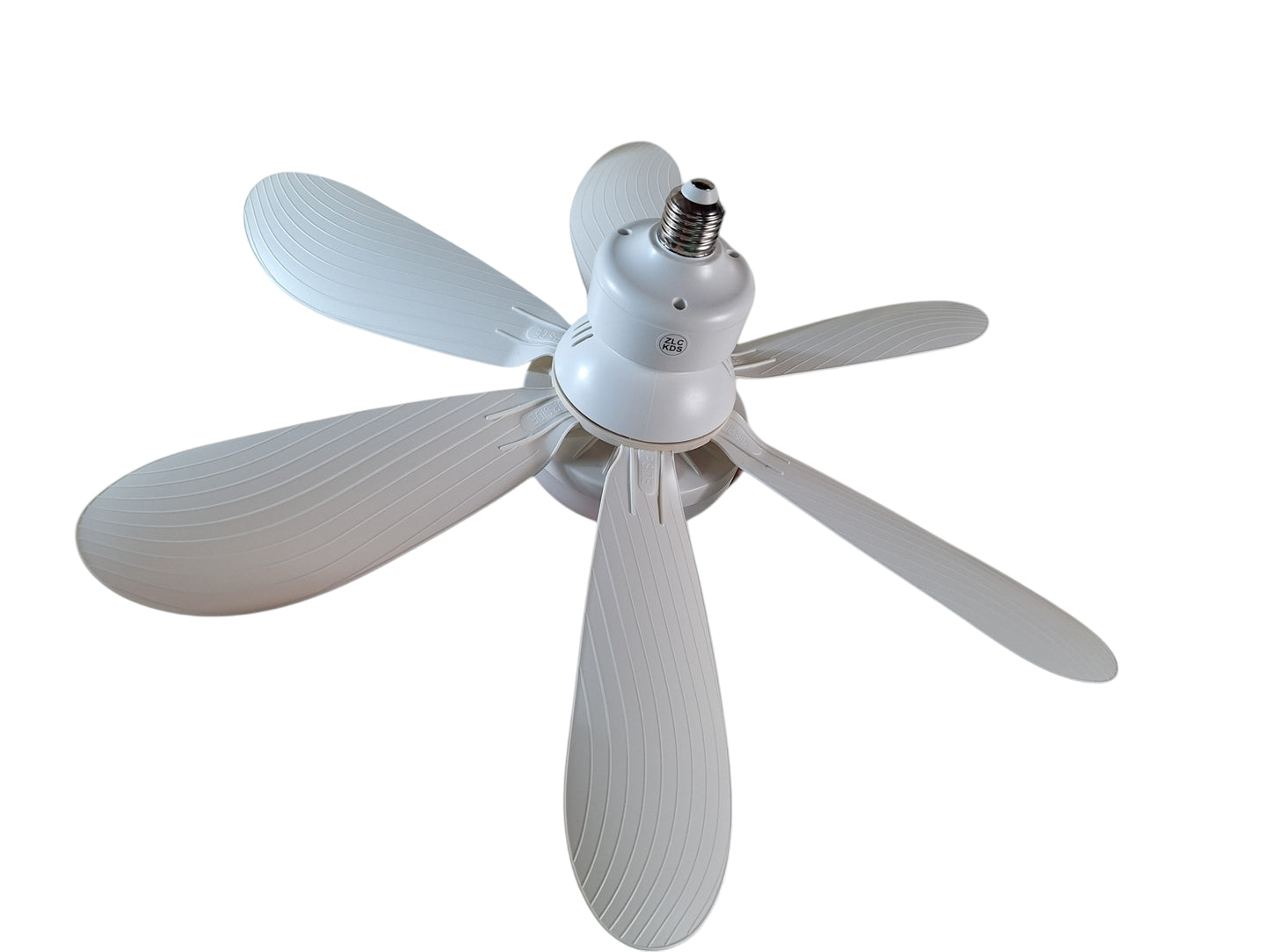 Ampolleta led con ventilador de techo con control remoto